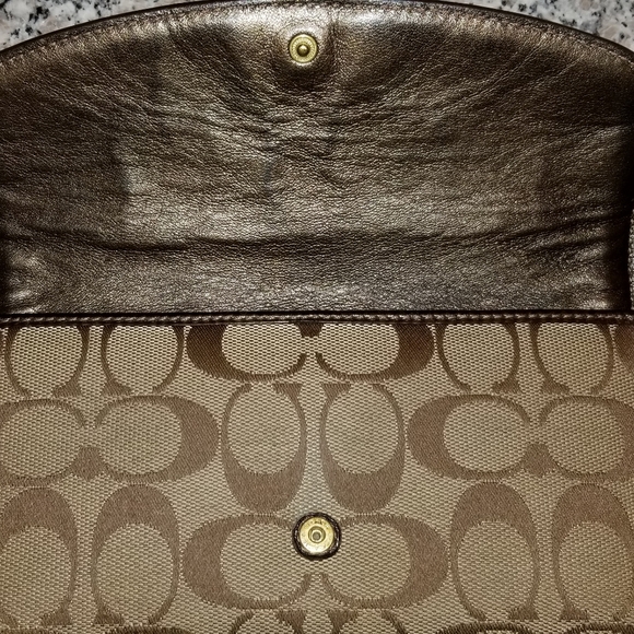 Coach Long Wallet - Picture 2 of 6